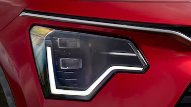 Kia Niro - headlight