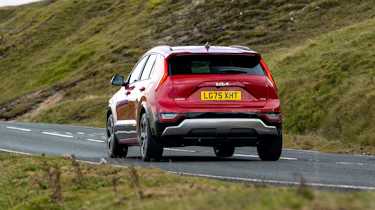Kia Niro - rear cornering