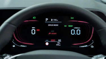 Kia Niro - driver's display