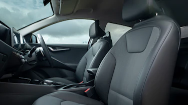 Kia Niro - front seats