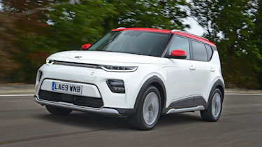 Kia Soul EV Mk3 - front tracking