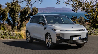 New Leapmotor B10 Hybrid EV - front static