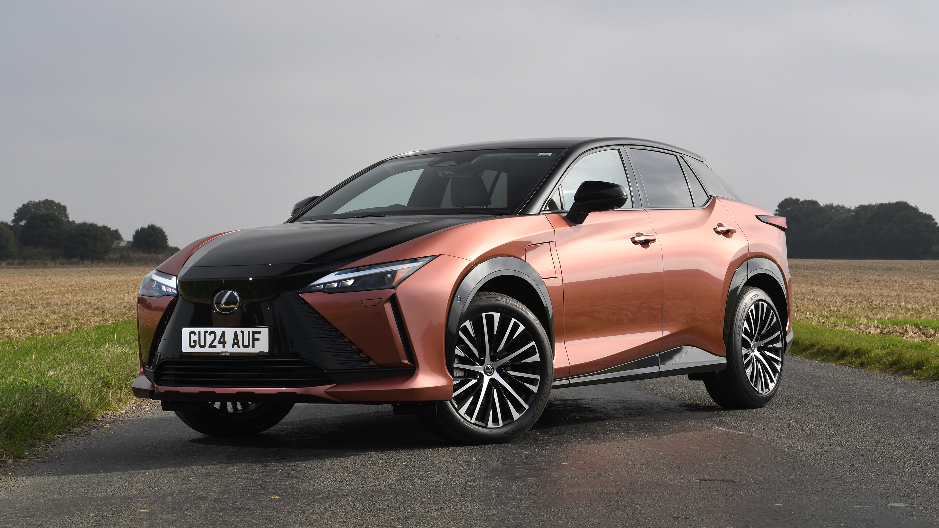 Lexus RZ - front static