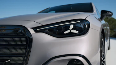 Mercedes C-Class Electric - front light