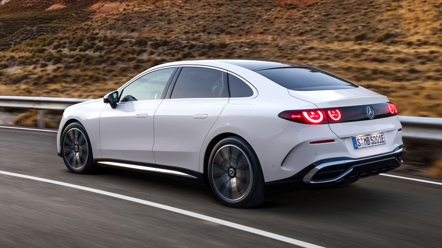 Mercedes C-Class Electric - rear action