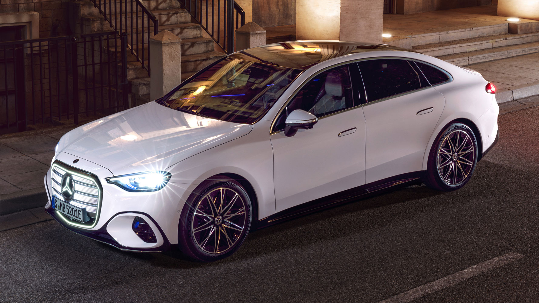 Mercedes C-Class Electric - twilight