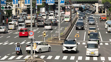 Nissan Pro Pilot self-driving car in Tokyo traffic