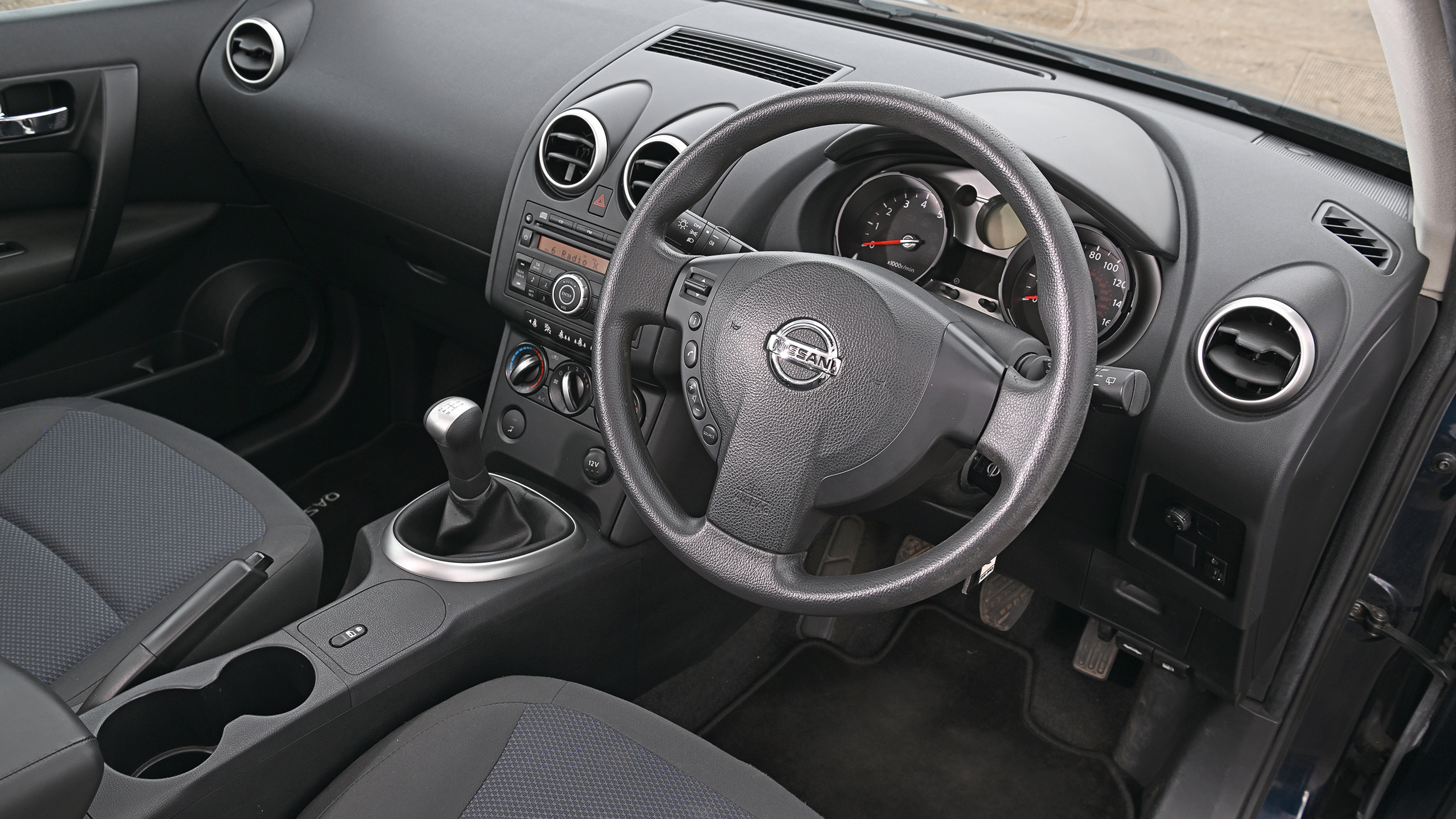 Nissan Qashqai e-Power Tekna+ - Mk1 interior