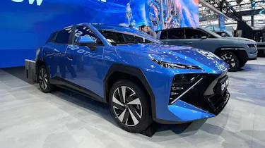 Omoda 4 - front angled