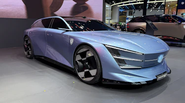 Peugeot Concept 6 - front angled