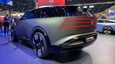 Peugeot Concept 8 - rear angled