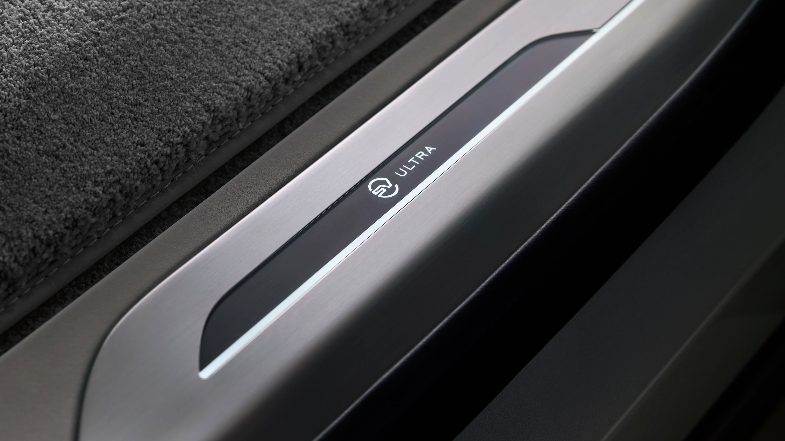 Range Rover SV Ultra - sill