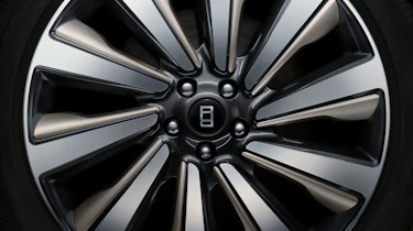 Range Rover SV Ultra - wheel