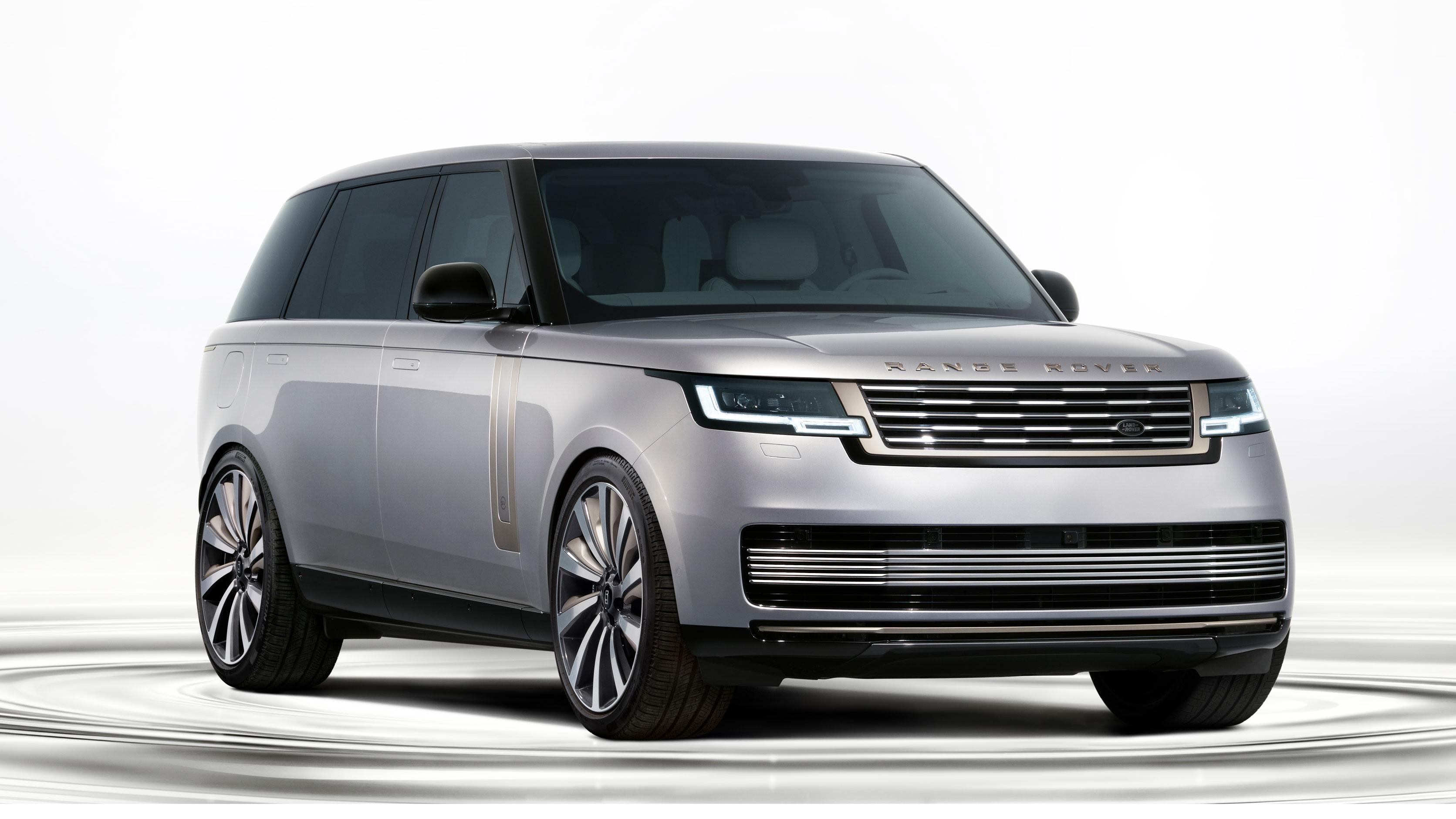 Range Rover SV Ultra - front