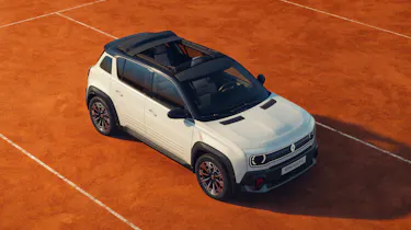 New Renault 4 Roland Garros special edition - front static