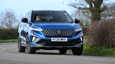 Renault Austral 2026 - front cornering