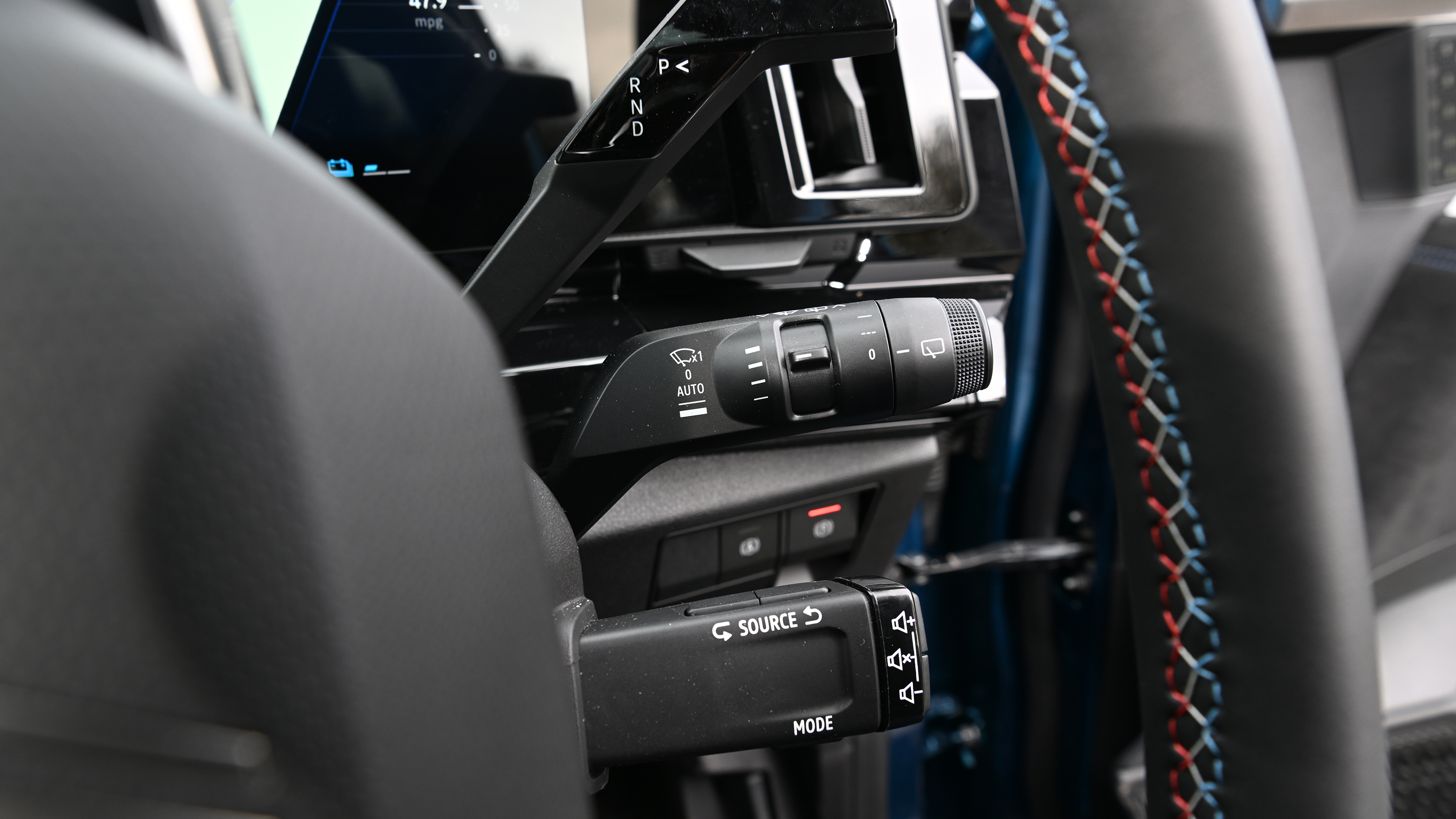Renault Austral 2026 - gear selector and stalks 