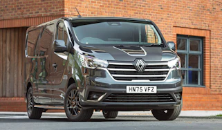 Renault Trafic Graphite Edition - front static