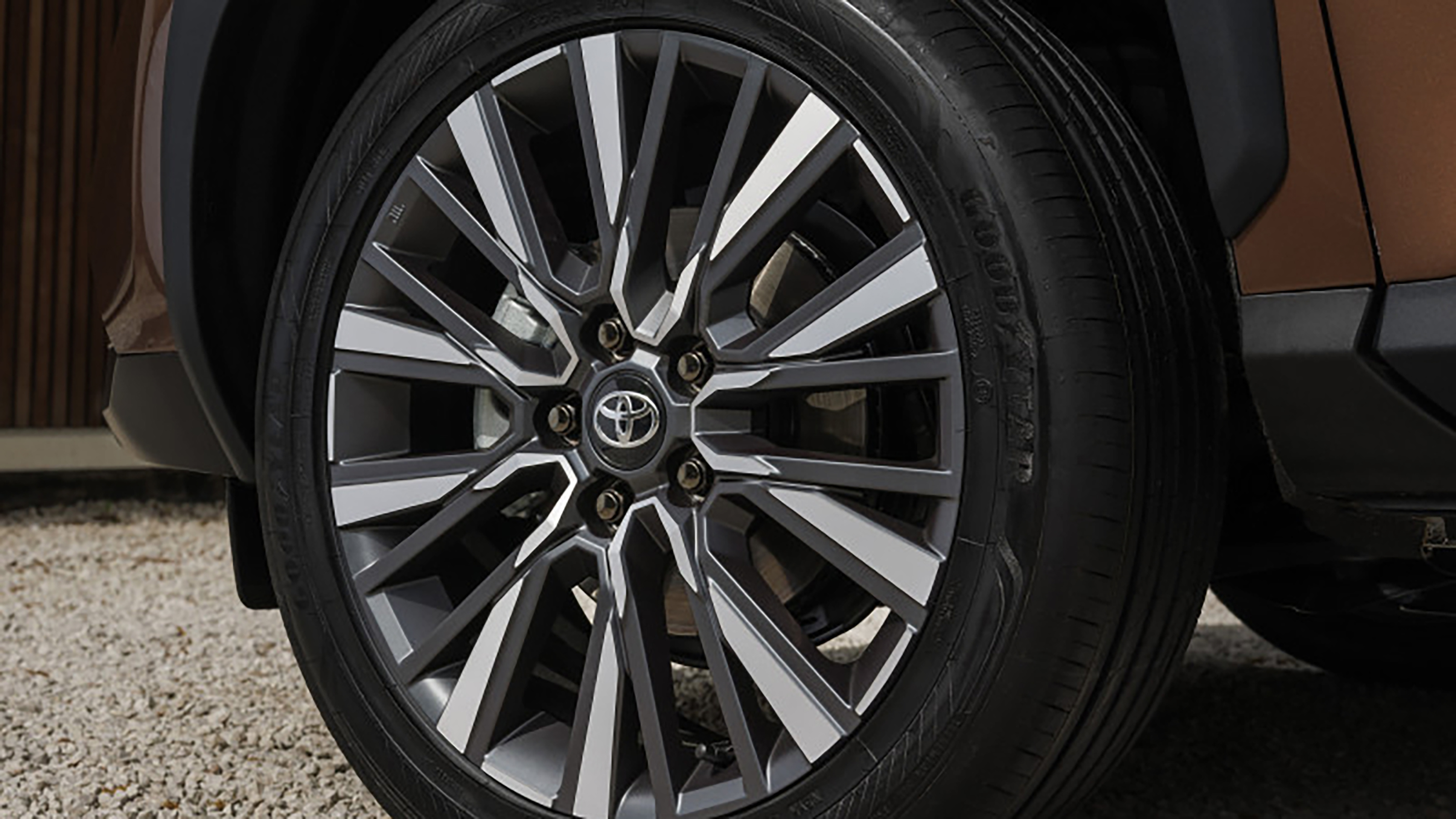 Toyota Yaris Cross facelift - wheel