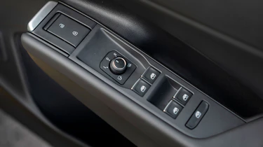 Volkswagen T-Roc R-Line - door