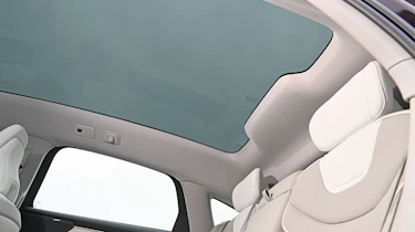 Volvo ES90 - sunroof