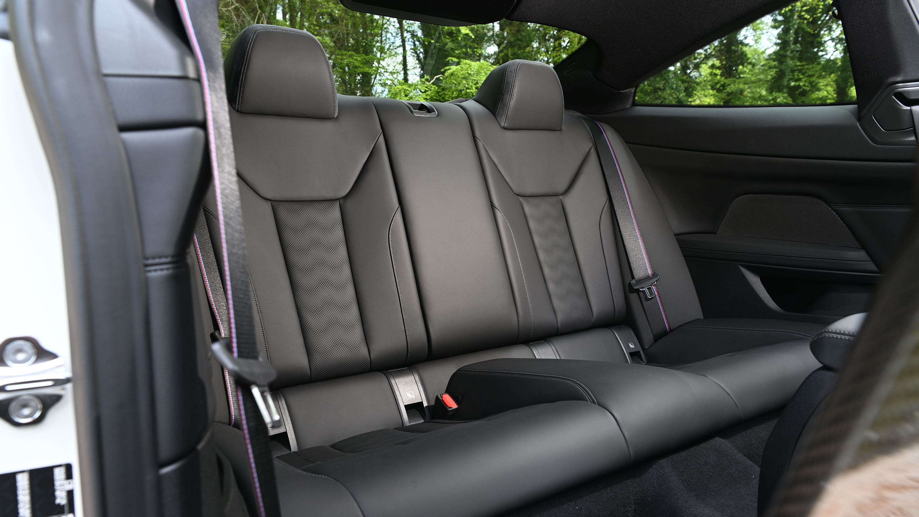 BMW M4 Competition - rear seats