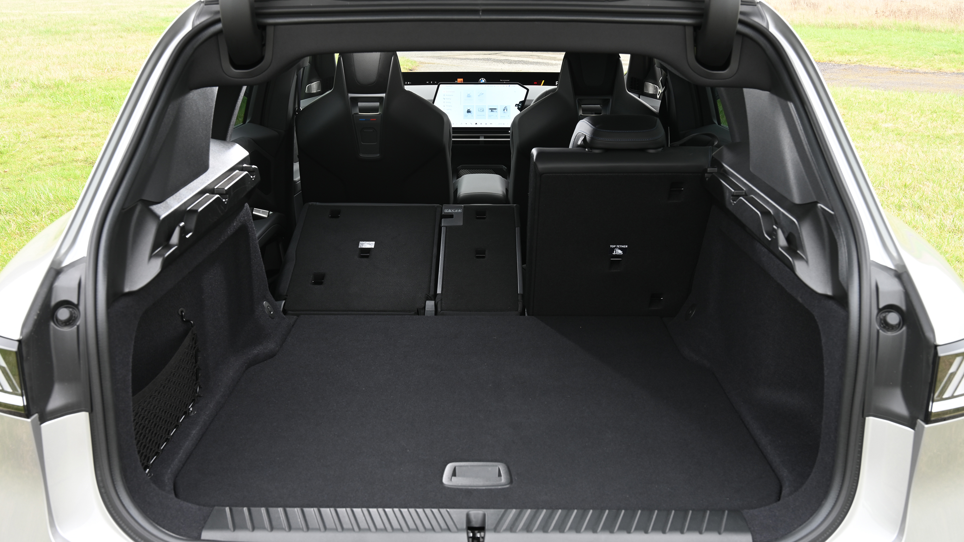 BMW iX3 - boot
