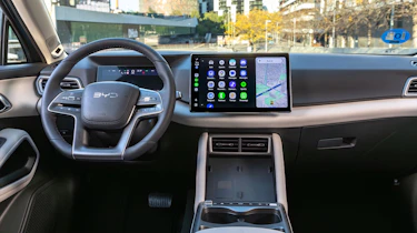 BYD Atto 2 DM-i - dash