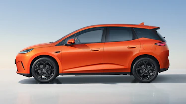 BYD Dolphin G DM-i - side profile