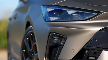 Cupra Leon - headlight