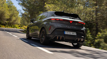 Cupra Raval - rear tracking
