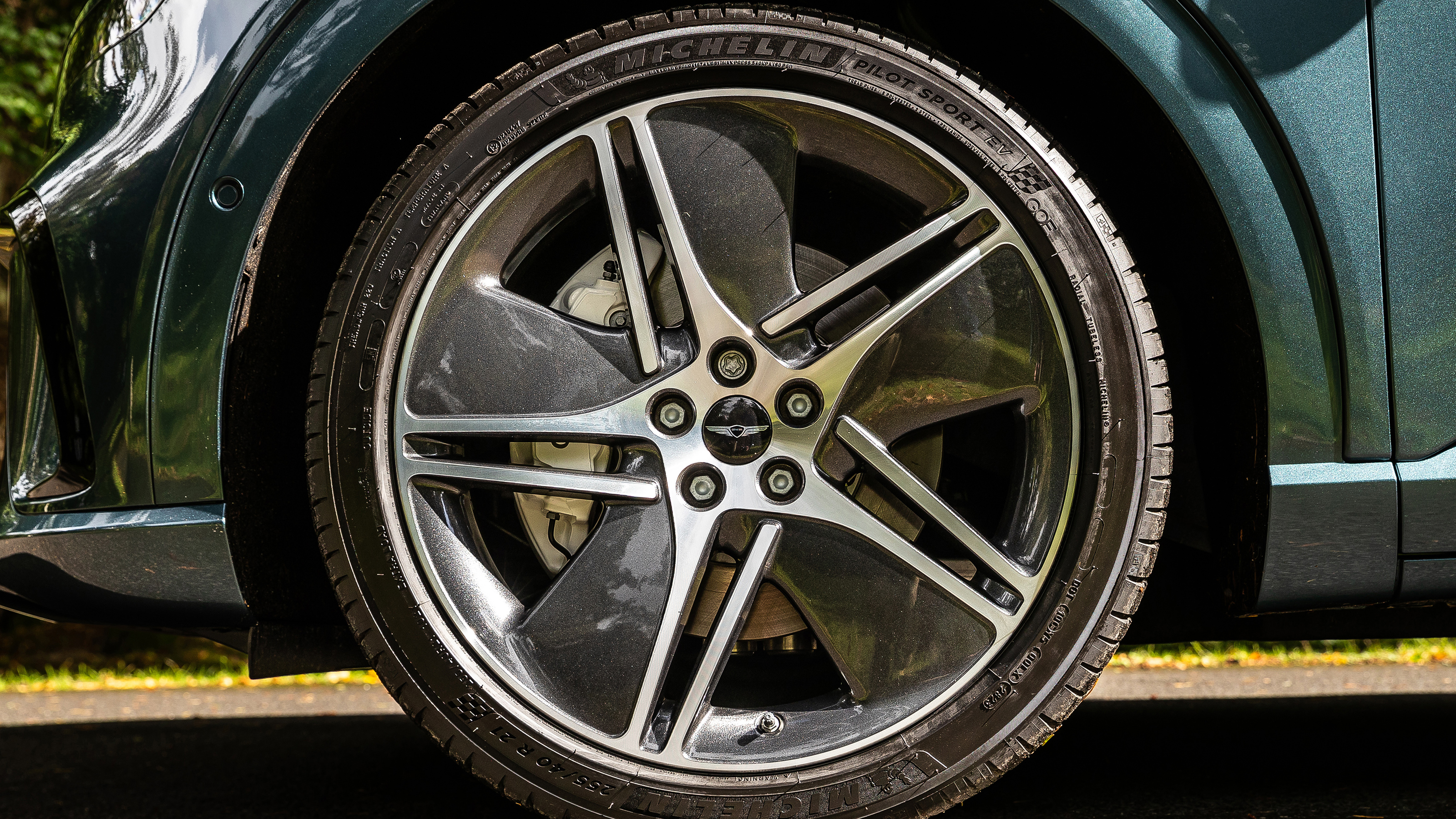 Genesis GV60 - wheel