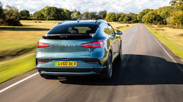 Genesis GV60 - rear tracking