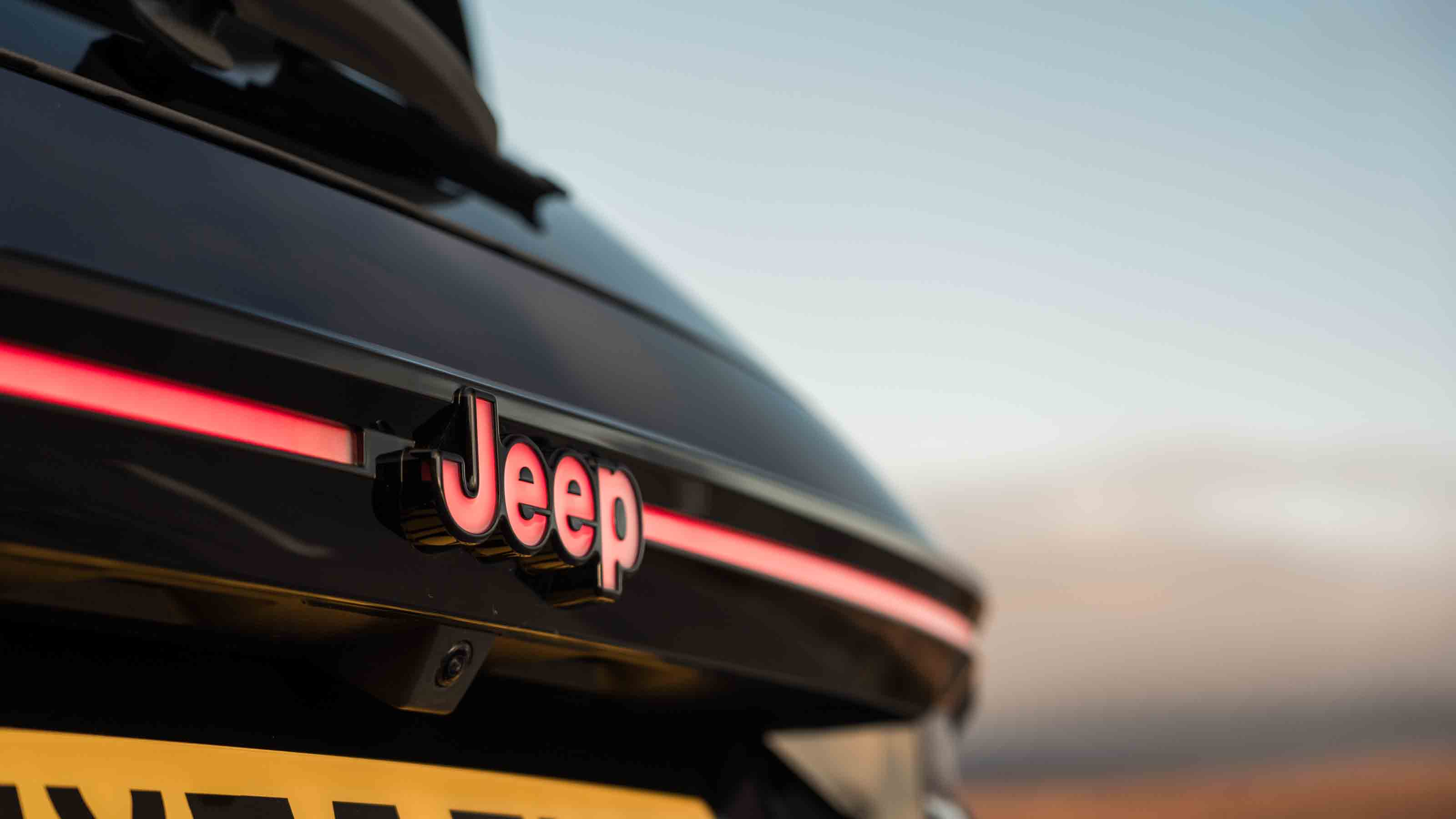 Jeep Compass - Jeep tailgate badge