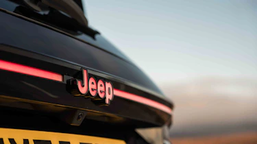 Jeep Compass - Jeep tailgate badge