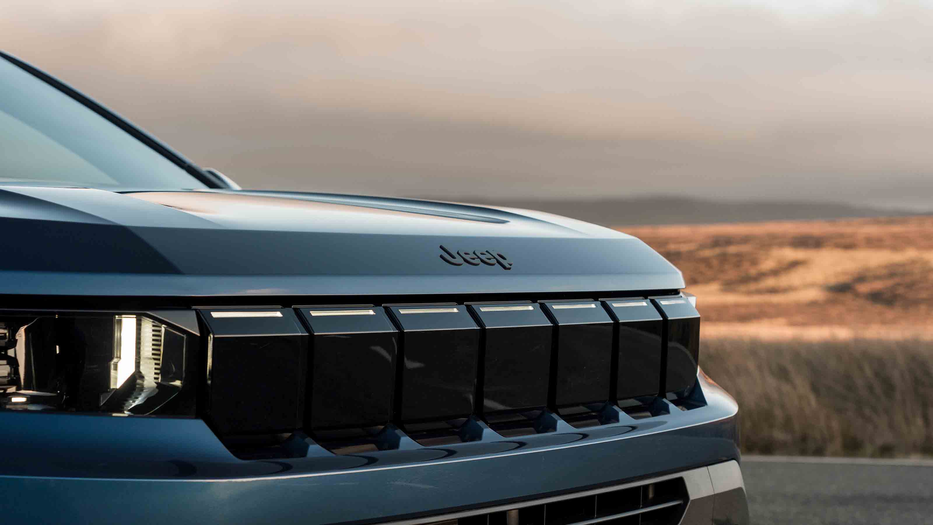 Jeep Compass - grille