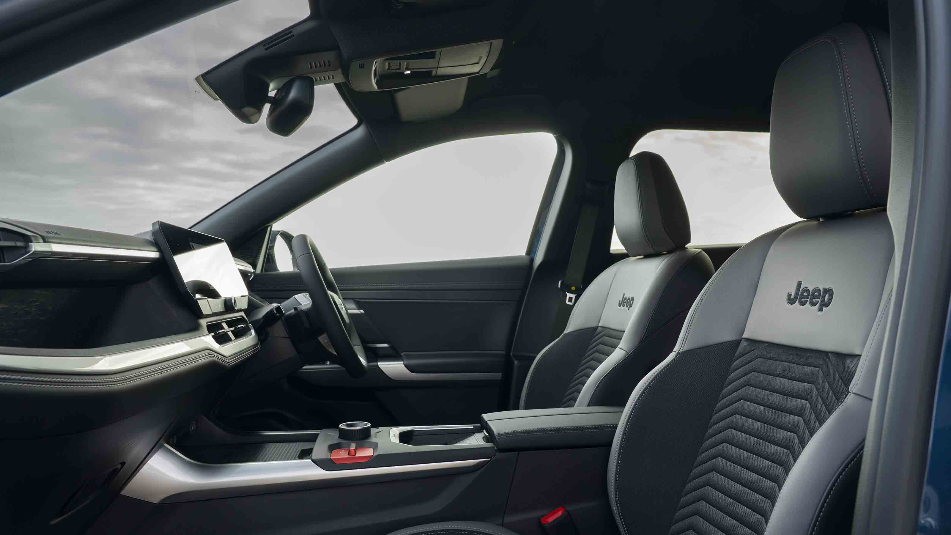 Jeep Compass - front seats