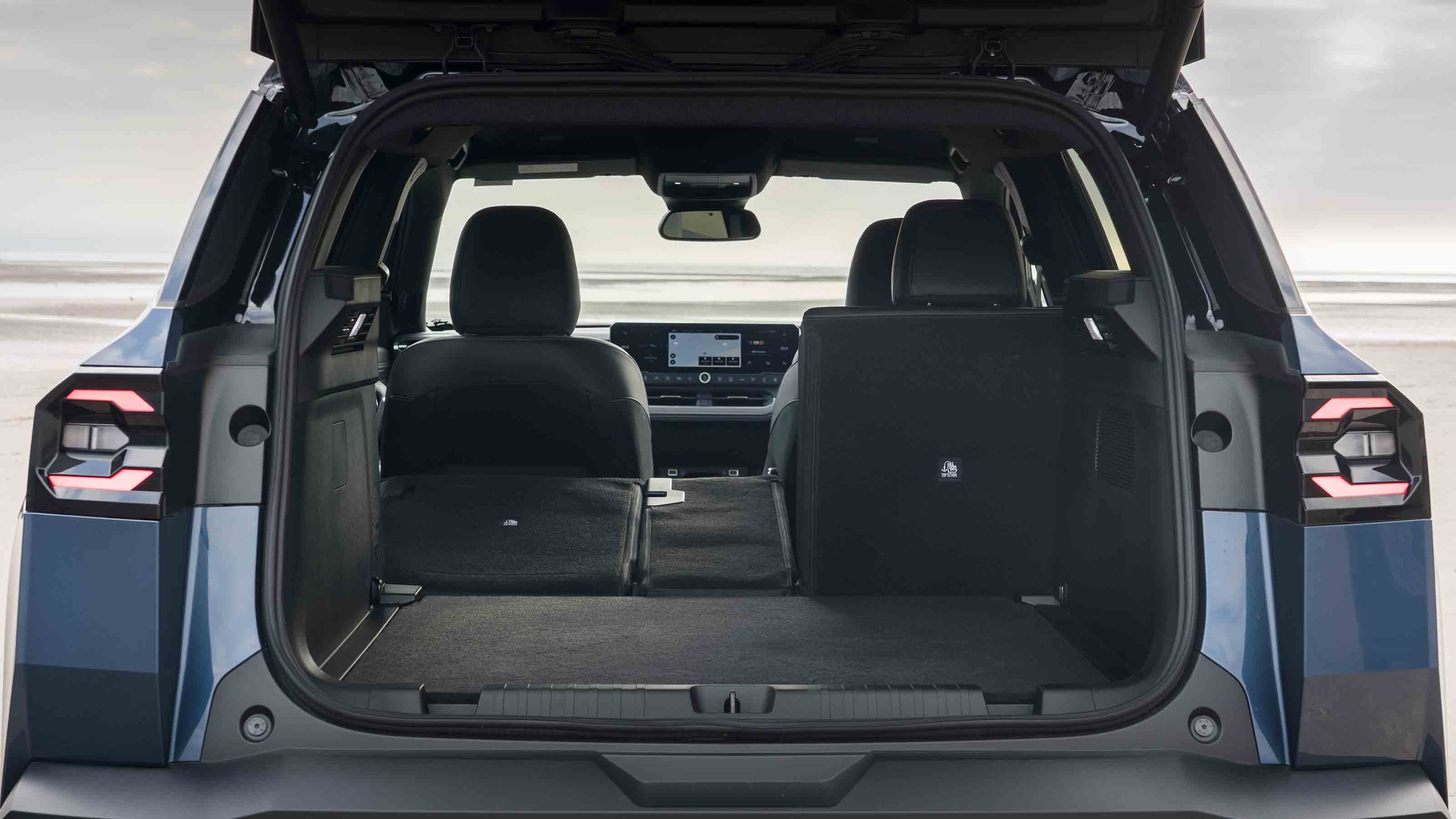 Jeep Compass - boot, seats partially folded