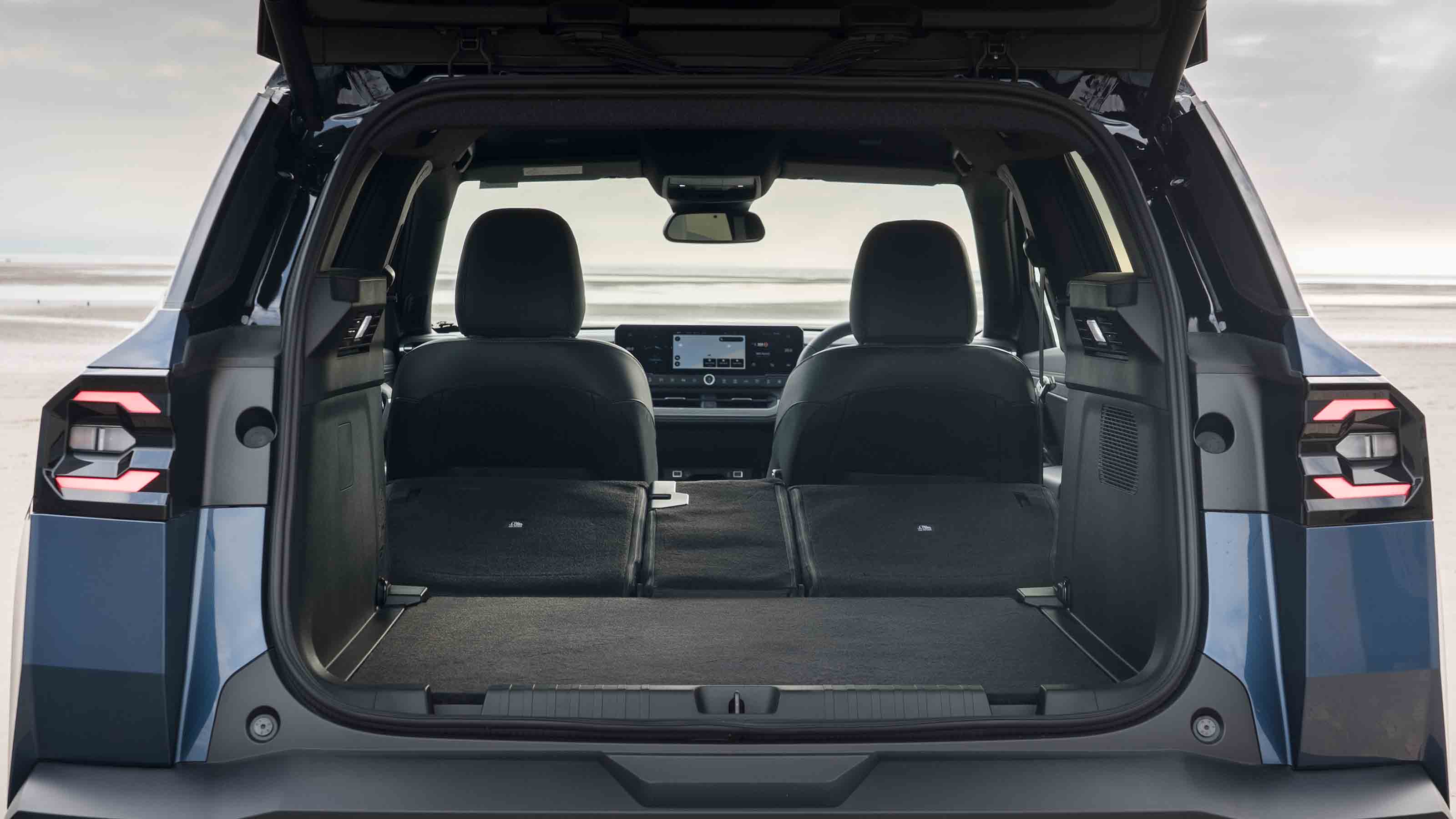 Jeep Compass - boot, all seats down