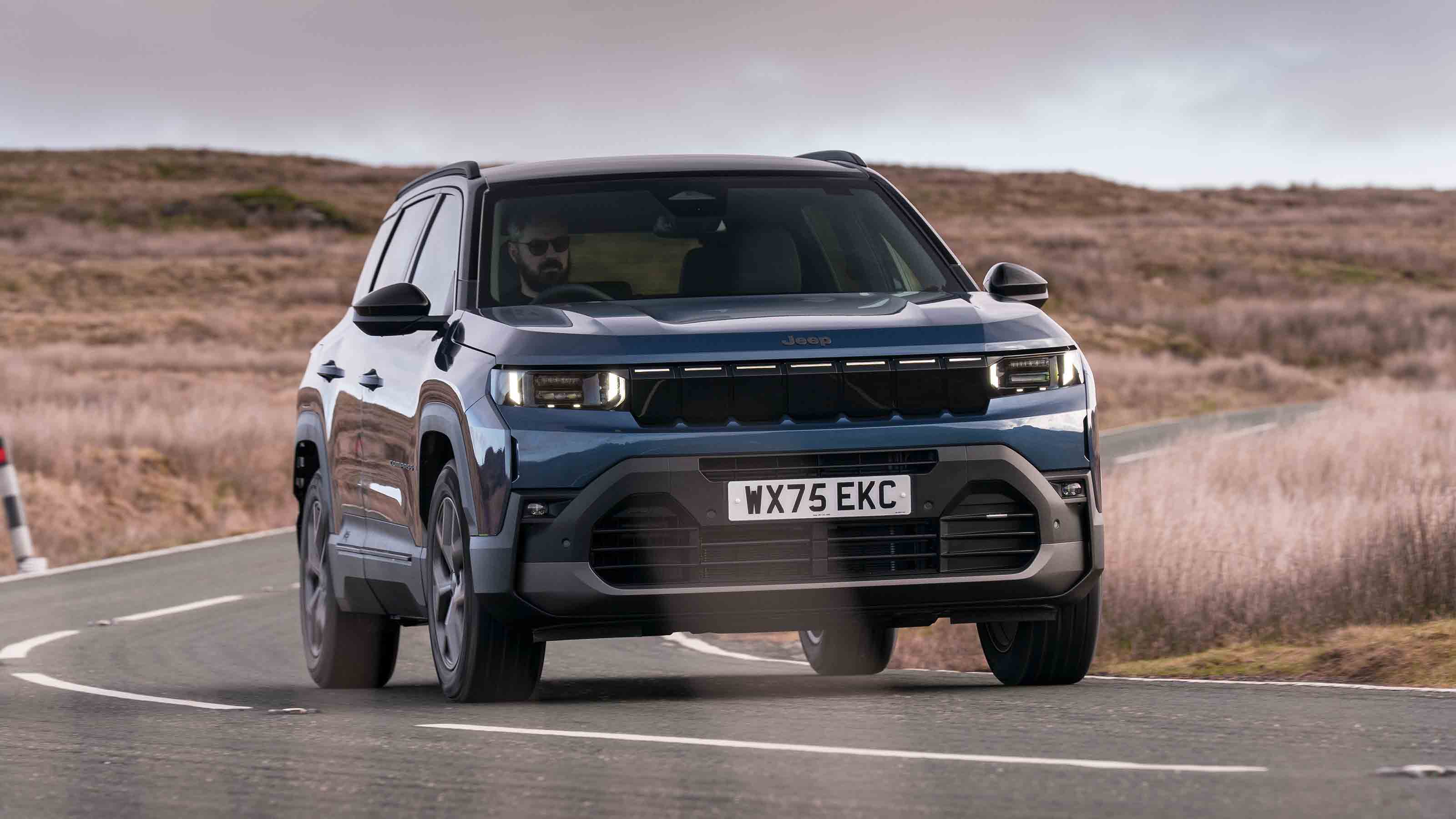 Jeep Compass - front cornering