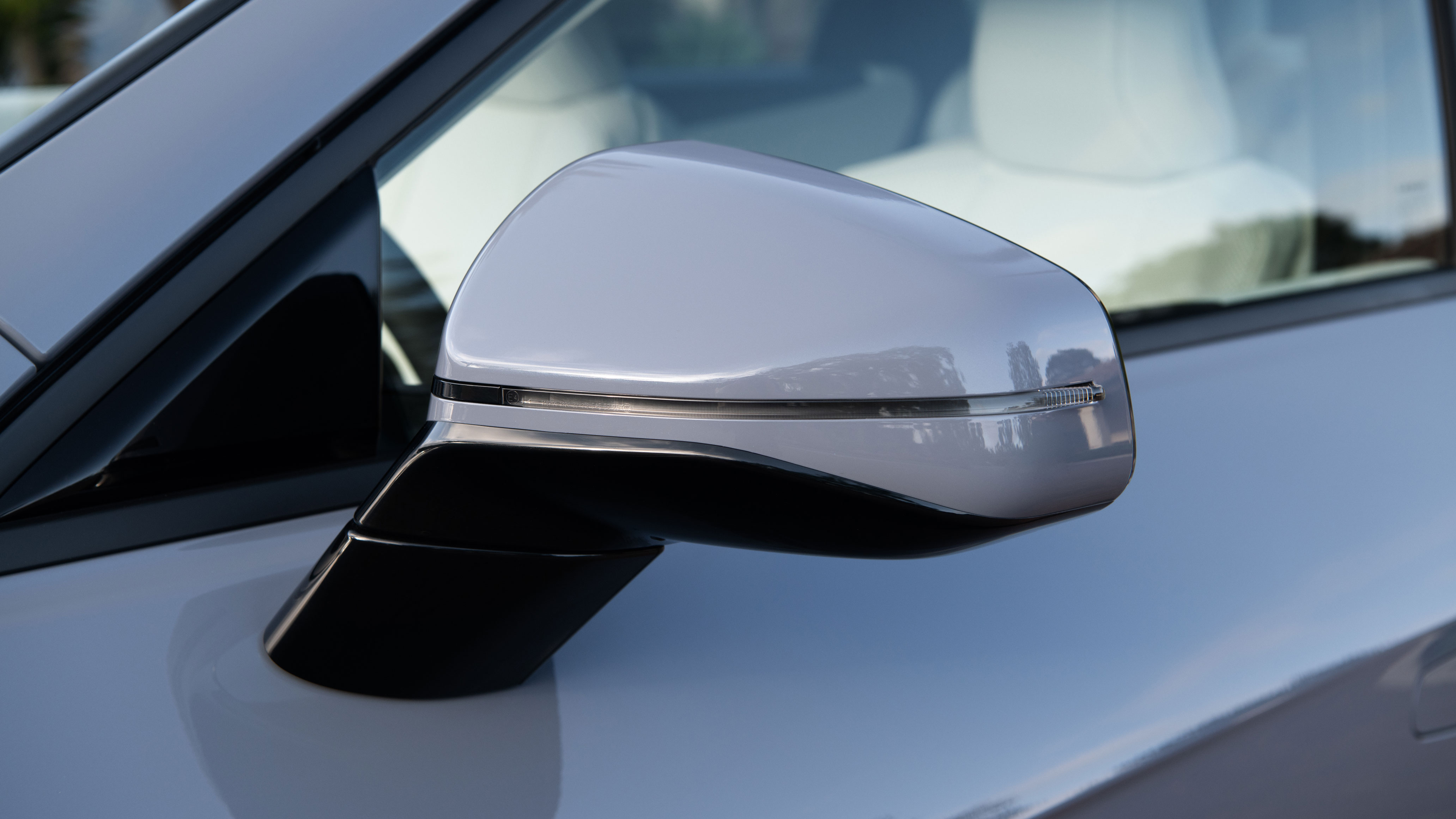 Lexus ES - wing mirror