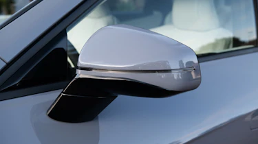 Lexus ES - wing mirror