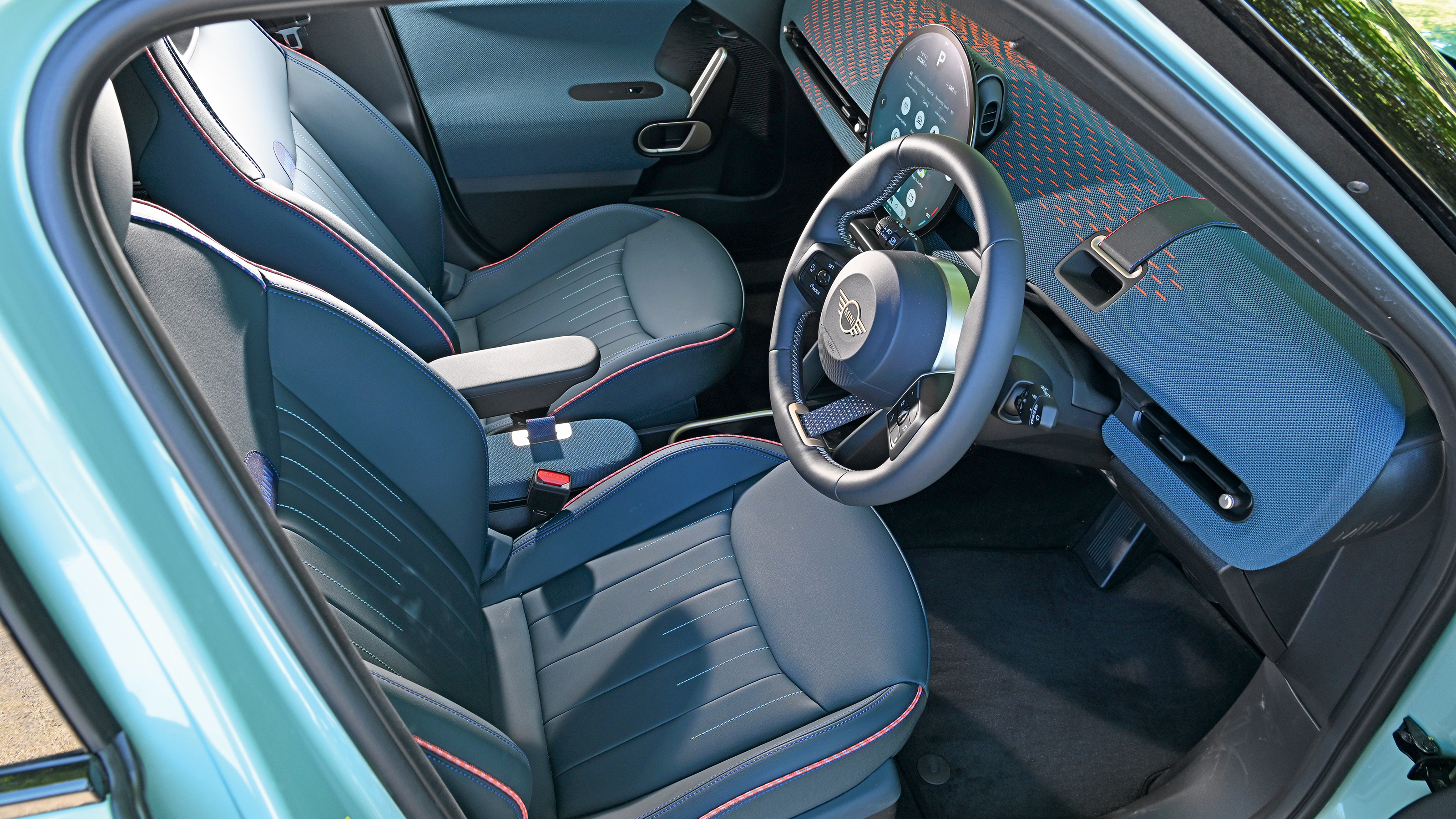MINI Aceman SE Exclusive - interior