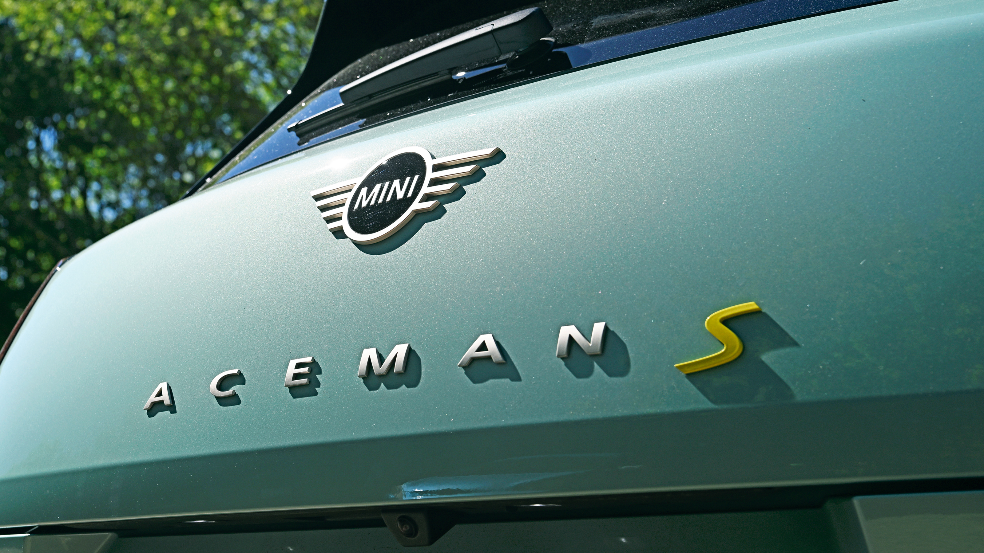 MINI Aceman SE Exclusive - rear badge