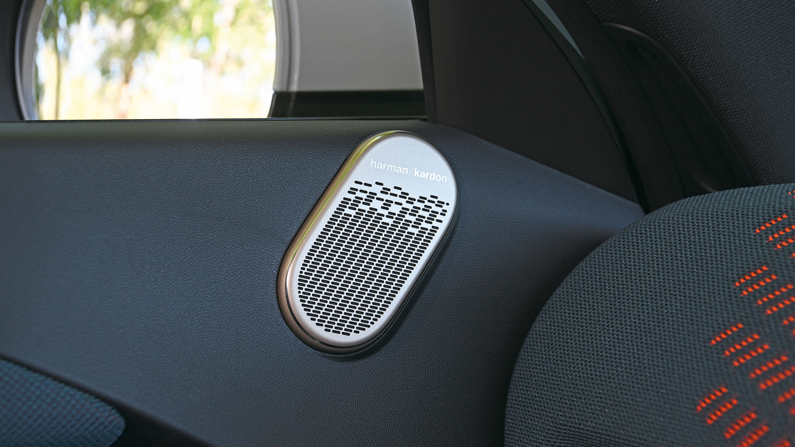 MINI Aceman SE Exclusive - speaker