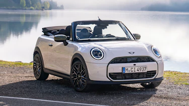 MINI Cooper Convertible S Paul Smith Edition - front 3/4