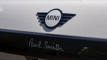 MINI Cooper S 3-Door Paul Smith Edition - rear badge