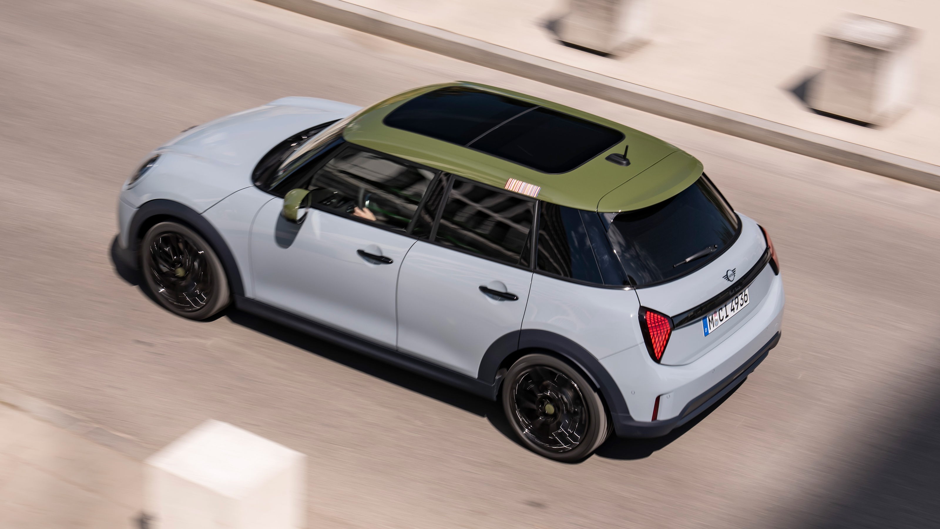MINI Cooper S 5-Door Paul Smith Edition - rear overhead