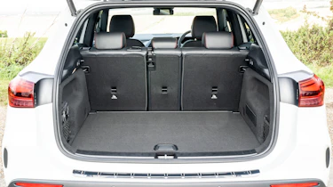 Mercedes GLA - boot