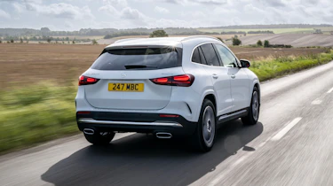 Mercedes GLA - rear tracking